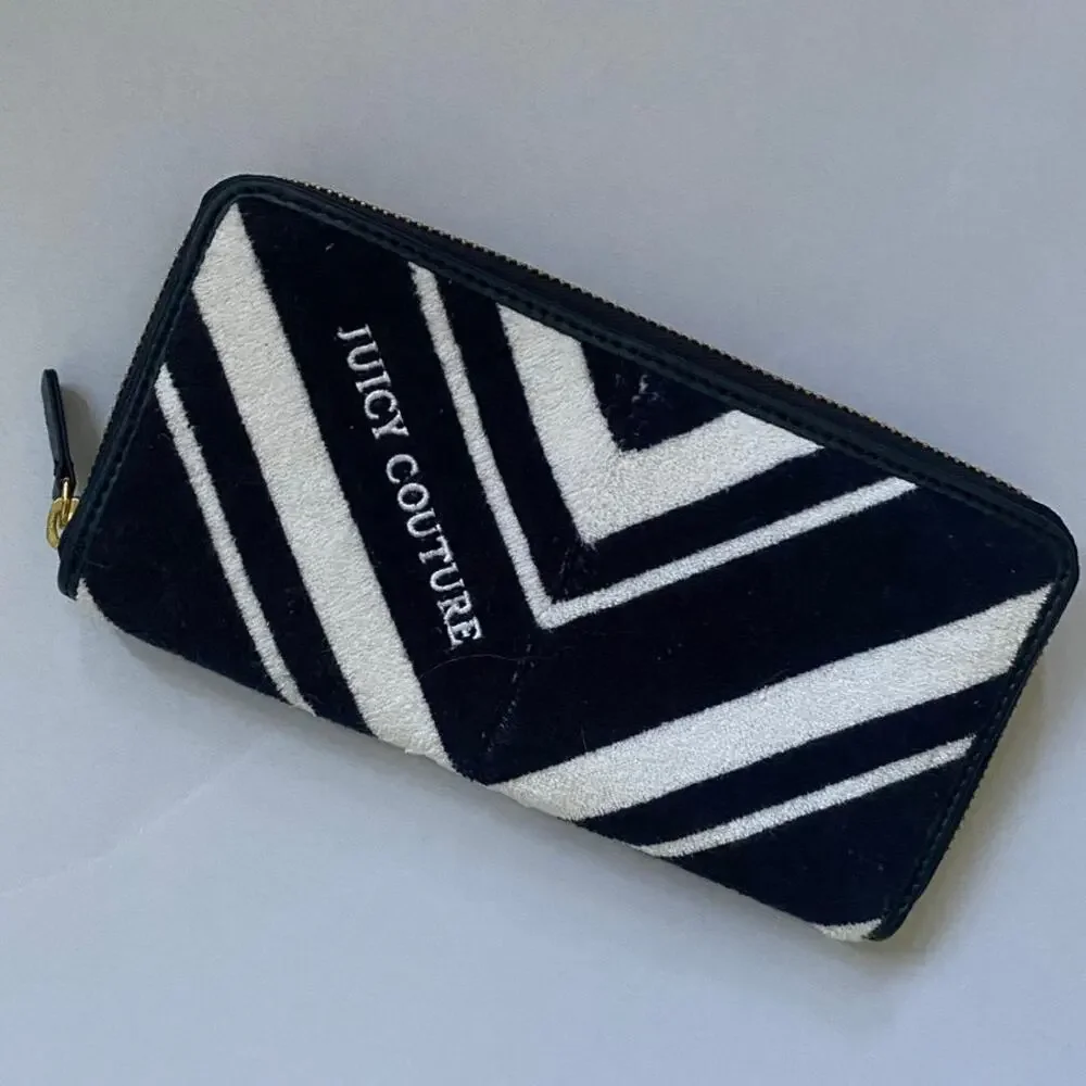 Vintage Juicy Couture Navy White Chevron Continental Zip-Around Wallet Clutch